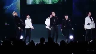 آهنگ gravity از EXO