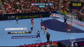 دیدار تیم های جمهوری  دانمارک و ایسلند در مسابقات هندبال قهرمانی اروپا یورو2020