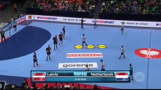 دیدار تیم های لتونی و هلند در مسابقات هندبال قهرمانی اروپا یورو2020