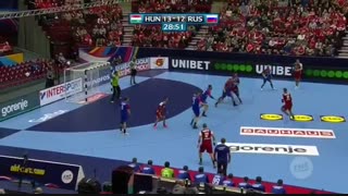 دیدار تیم های مجارستان و روسیه در مسابقات هندبال قهرمانی اروپا یورو2020