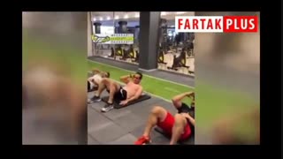 تمرینات اختصاصی علی کریمی و جواد کاظمیان با موسی اسماعیل‌پور پروتز دندان