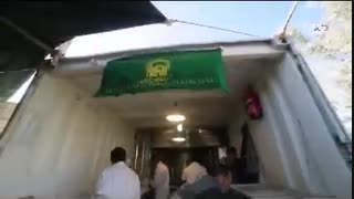 خدمت خادمان بارگاه منور رضوی در مناطق سیل زده سیستان و بلوچستان