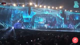 اهنگ جونگ کوک و یه خواننده خارجی