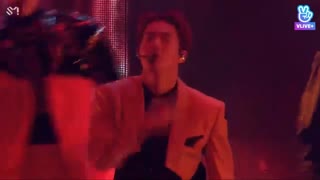 اجرای زنده آهنگ  jekyll  از اکسو با زیرنویس فارسی