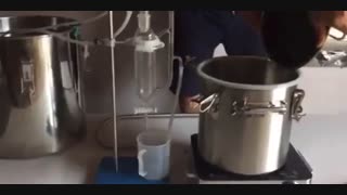 دستگاه اسانس گیر