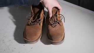 آموزش پاک کردن چرم جیر نحوه تمیز کردن کفش با چرم جیر