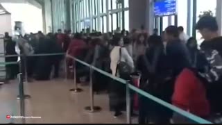 گزارشگری از فرودگاه استانبول که مورد عجیبی را روایت می کند