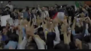 جان و آبرویم را برای مردم می دهم