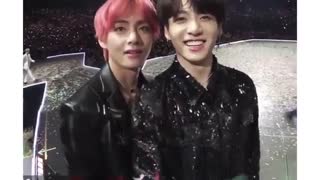 مومنت های ویکوک / کوکوی در سال ۲۰۱۸ (آپ چهارمین باااار)(vkook / kookv /bts)