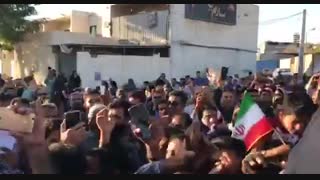 استقبال مردم انقلابی بندرعباس از دکتر احمدی نژاد کشیدن دندان