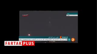 نورافشانی آسمان تهران همزمان با بانگ تکبیر مردم در شب ۲۲ بهمن