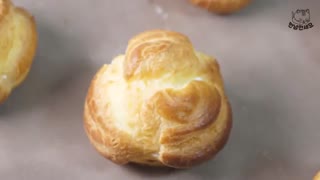 طرز تهیه ی نون خامه ای