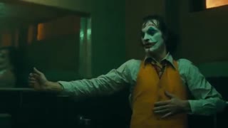 موزیک ویدیو Bathroom Dance از هیلدور گودنادوتیر ؛ موسیقی متن فیلم جوکر !