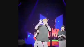 چه قشنگ اسکلش کرد^_^
