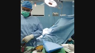 عمل تعویض مفصل زانو