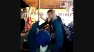 خوانندگی کاندید نماینده مجلس در جمع مردم رشت