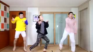 کاور همه اهنگای کیپاپ با ریتم nanananananananana فوق فان....