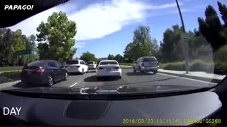 آینه دوربین دار خودرو