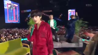 خوشگلا بیان تو*-*با زشتا کاری ندارم:|