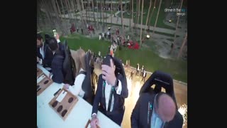 صحنه های مهیج از یک رستوران پرنده نزدیک ایران