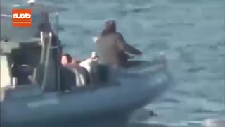 تلاش گارد ساحلی یونان برای غرق کردن قایق پناهجویان!