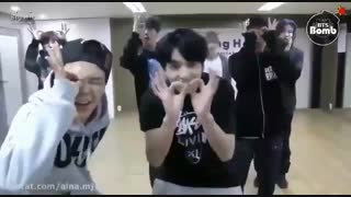 خل بازی های بی تی اس با آهنگ war of hormone/  توصیه شدیددددددددد(هوپ و ته لاورا از دست ندن)