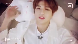 Apeach kang daniel