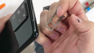 تست مقاومت تلفن پرچمدار سامسونگ گلکسی S20 الترا