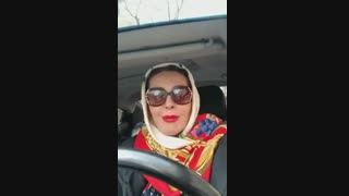 آزیتا ترکاشوند » در خانه بمانیم - iCinemaa.com