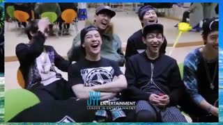 خنده های عجیب و خندار ایدول ها