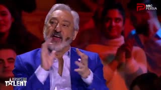 اجرای یک جوان در برنامه پرشین گات تلنت وای خدا خیلی خوب خوند^^