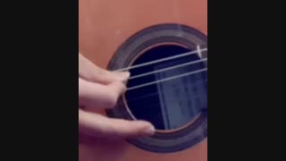 اجرای بسیار زیبای قطعه تنهاترین عاشق توسط استاد امیر کریمی