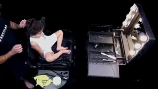 Professional Light Rolling Wheels Makeup Unit Travel TrolleyIvy Professional Make Up Chair