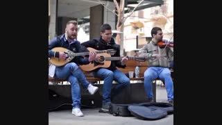 آهنگ یونانی در خیابان یونان